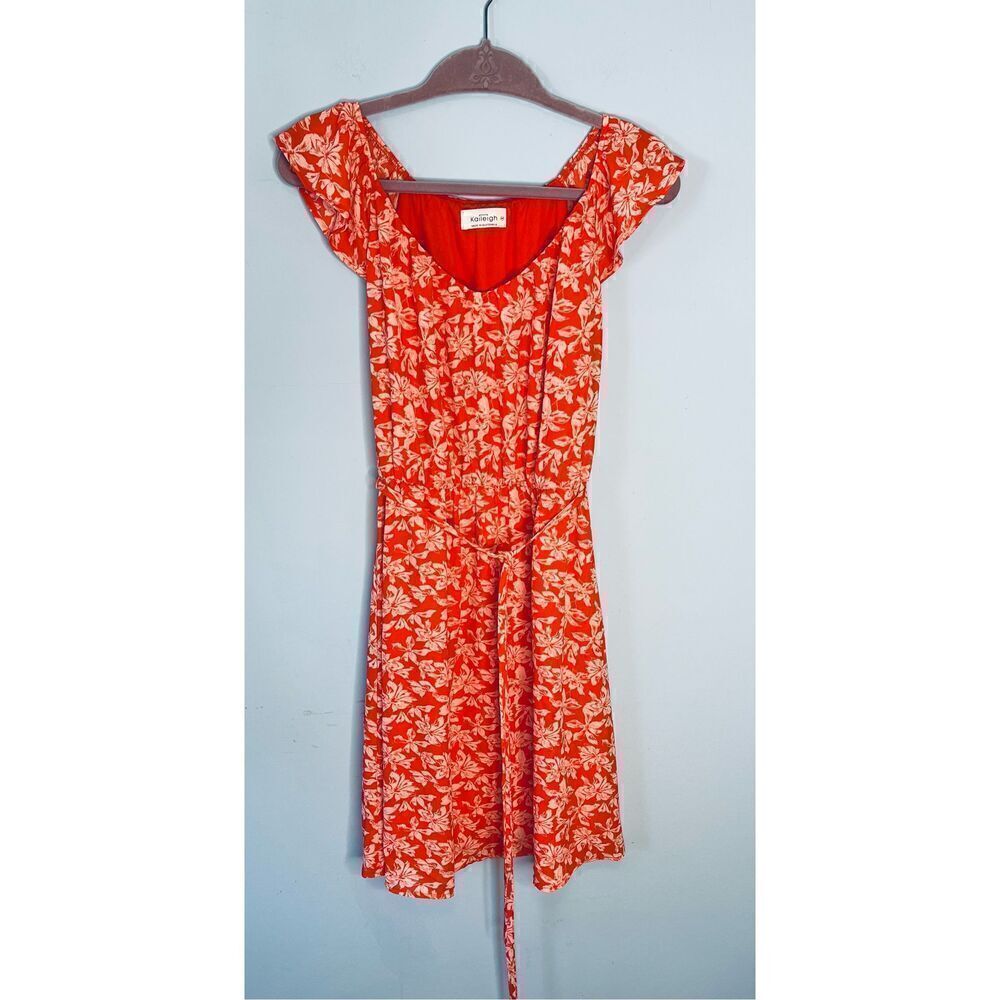 NWOT Kaileigh Women's Size XS Orange White Floral Tropical Belted Mini Dress